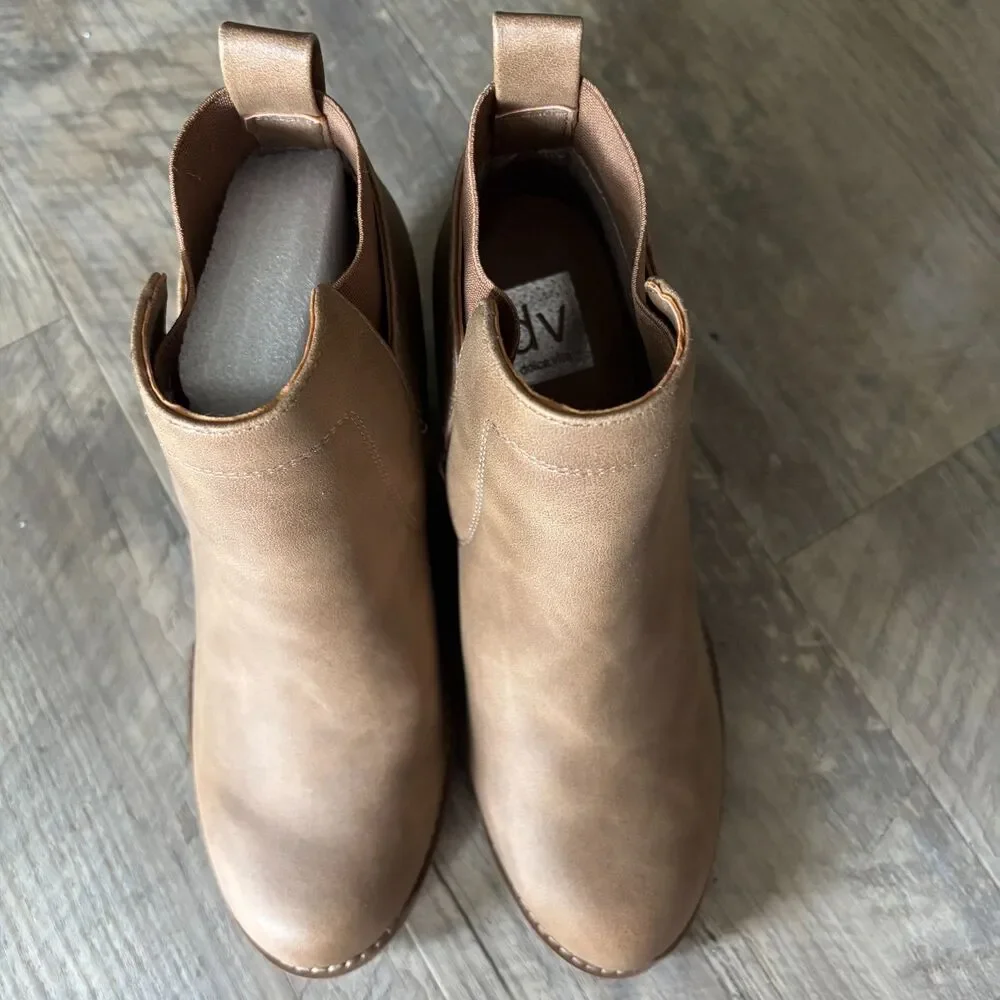 Dolce Vita Women's Size 8 Taupe Wedge Ankle Booties Stacked Heel Slip On Boots
